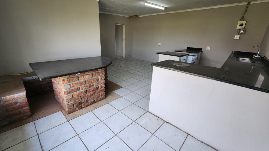 1 Bedroom Property for Sale in Krokodildrift A H North West
